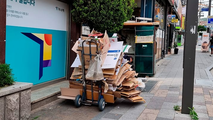 You are currently viewing Why Do People Collect Cardboard in South Korea?