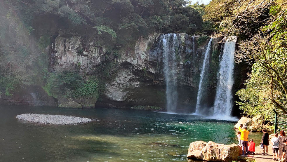 Cheonjeyeon Waterfall