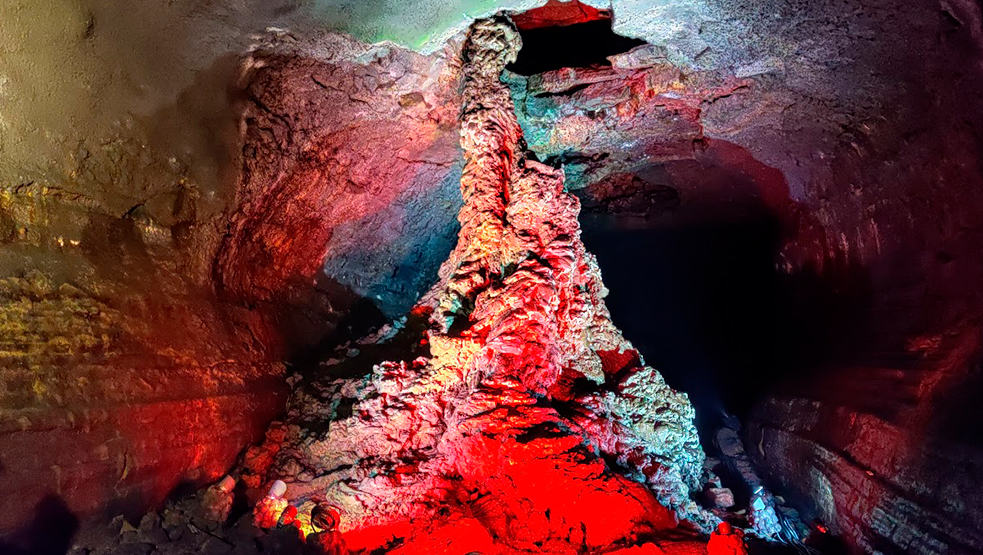 Manjanggul Lava Cave lava structure