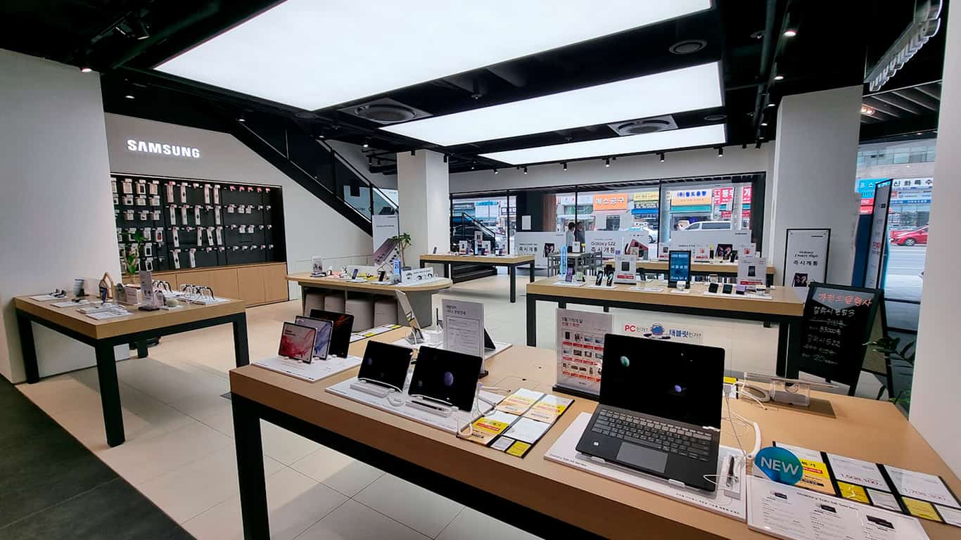 You are currently viewing Where Can You Buy Electronics in South Korea? (New & Vintage)